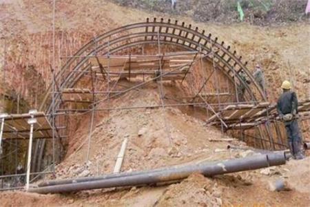 永发镇钢花管锚杆施工